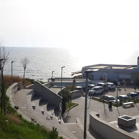 Miramar Apartman *